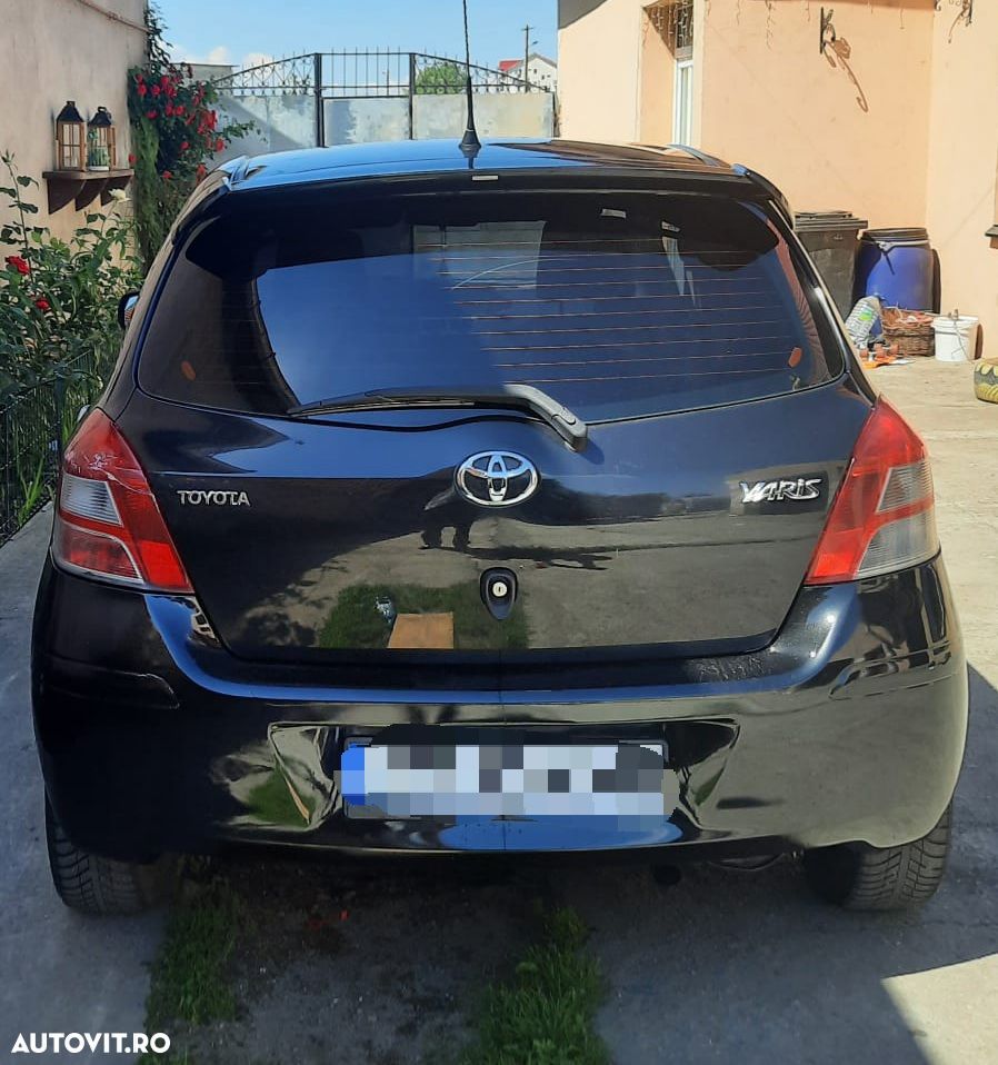 Toyota Yaris 1.3 Terra - 4