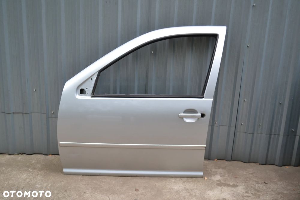 VW GOLF IV BORA DRZWI PRZÓD PRZEDNIE LEWE LISTWA CHROM LA7W POMORSKIE