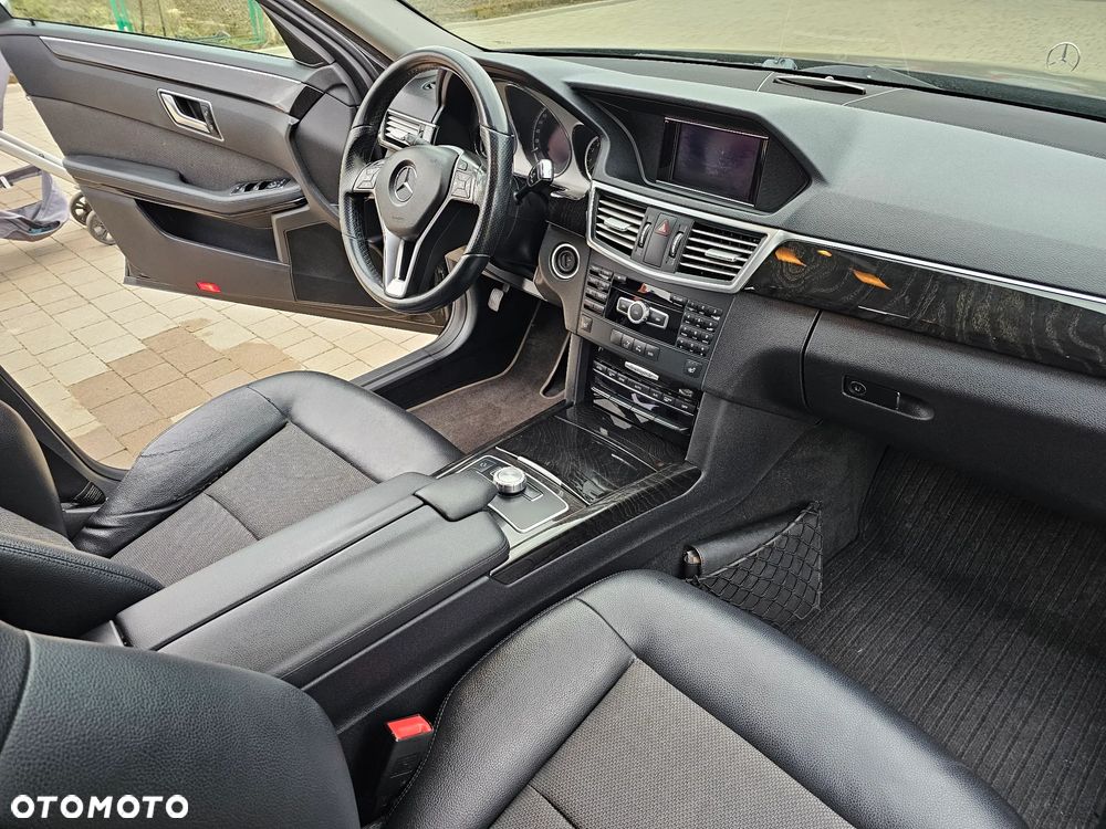 Mercedes-Benz Klasa E 200 CGI BlueEFFICIENCY 7G-TRONIC Avantgarde - 13