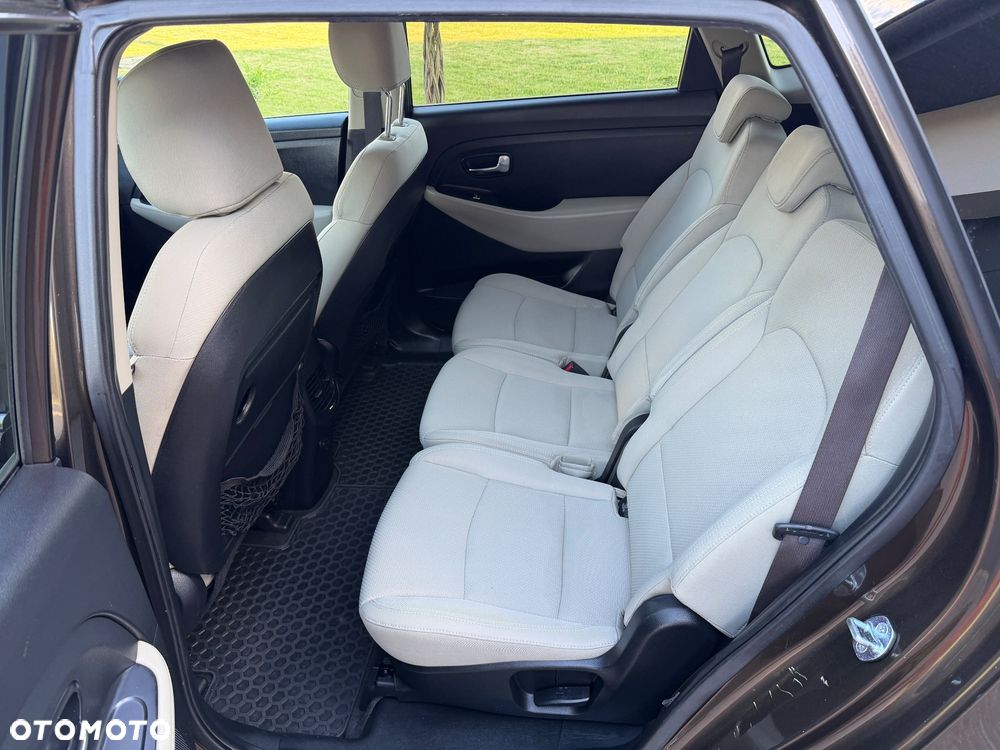 Kia Carens 1.7 CRDi Edition 7 - 17