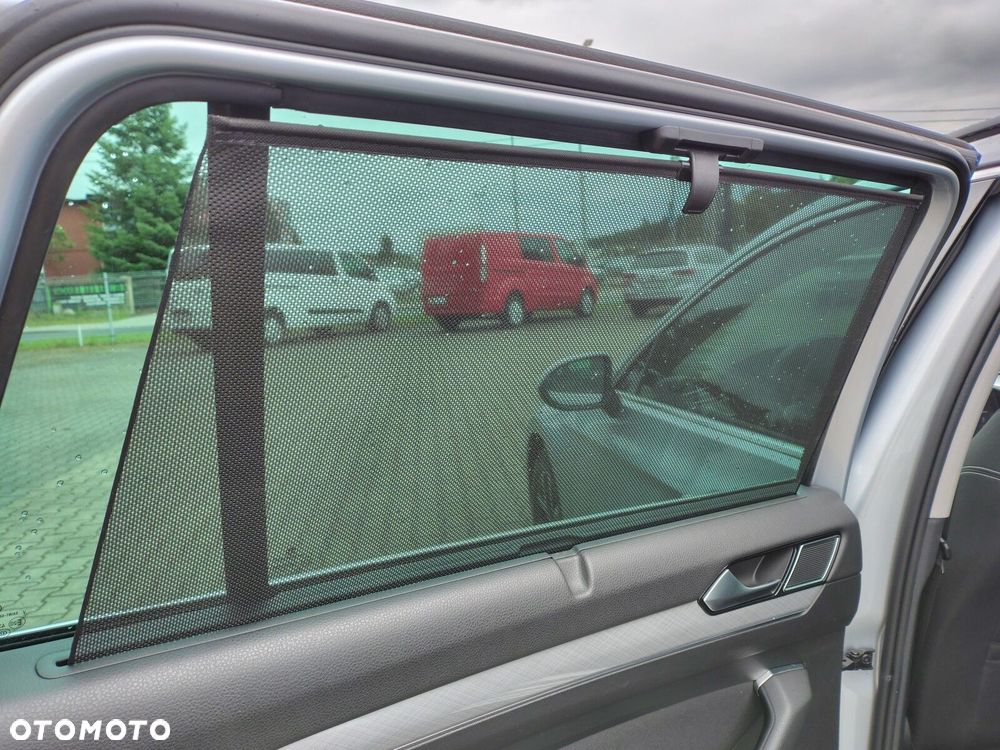 Volkswagen Passat - 28