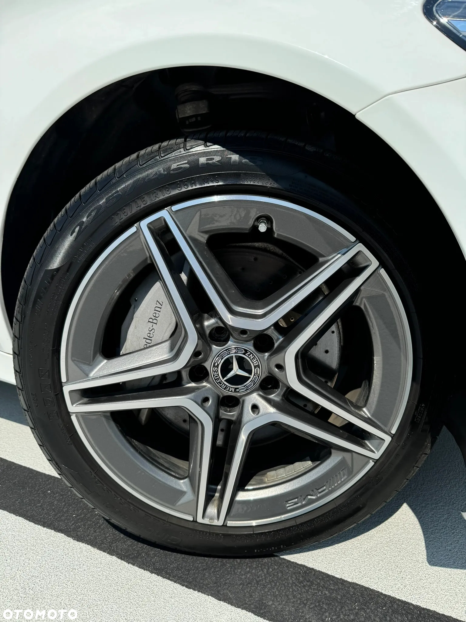 Mercedes-Benz Klasa C 300 4Matic 9G-TRONIC AMG Line - 13