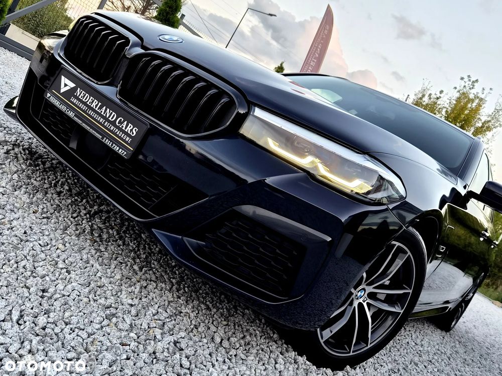 BMW Seria 5 530e xDrive M Sport sport - 39