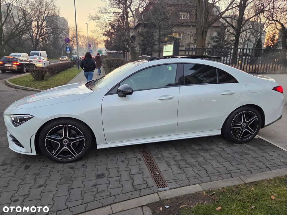 Mercedes-Benz CLA 220 4-Matic AMG Line 7G-DCT - 26