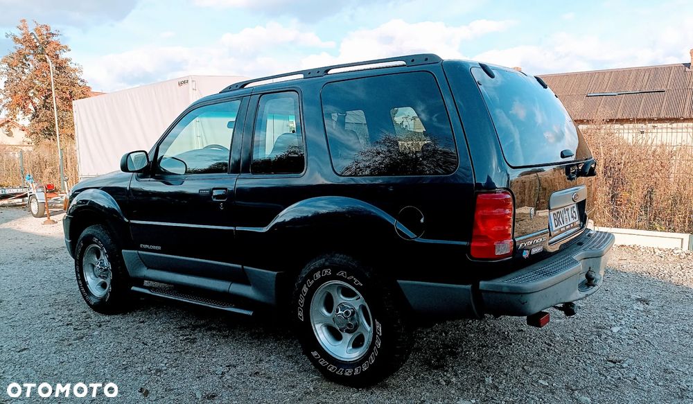 Ford Explorer - 3