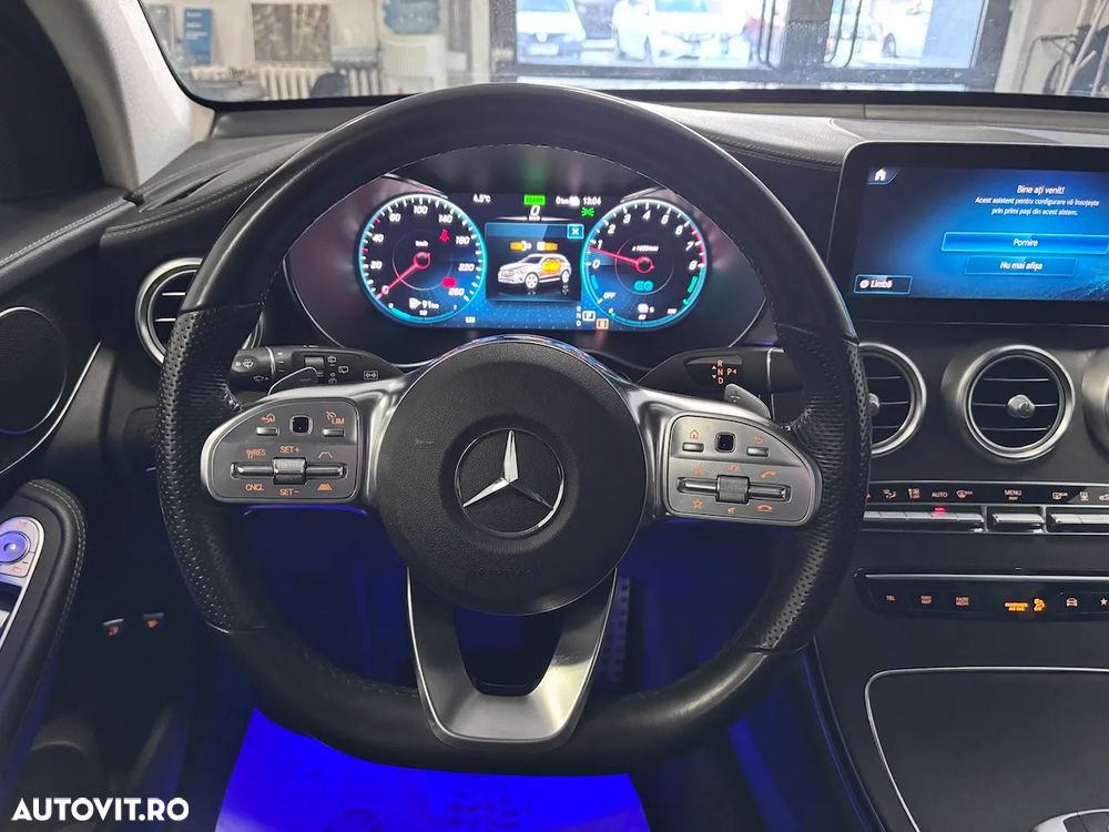 Mercedes-Benz GLC 300 e 4Matic 9G-TRONIC AMG Line Advanced - 23