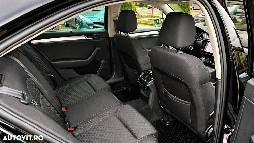 Skoda Superb 2.0 TDI DSG Style - 14