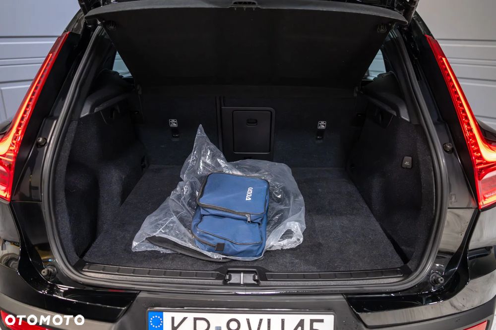 Volvo XC 40 - 22