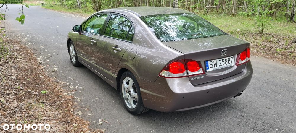 Honda Civic 1.8 Comfort - 2
