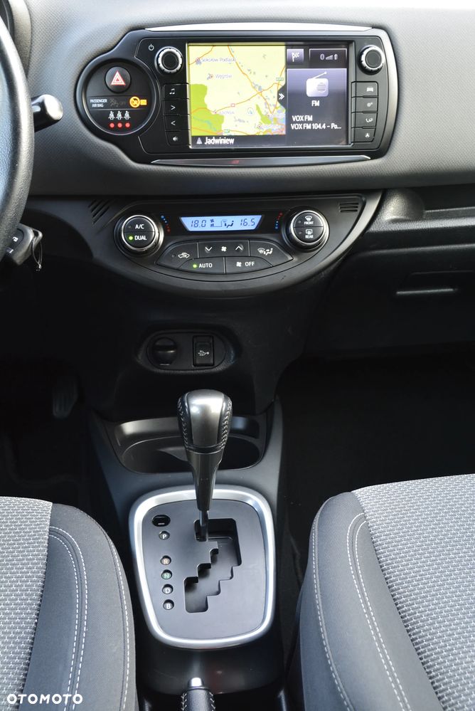 Toyota Yaris 1.5 VVT-i Style Selection - 32