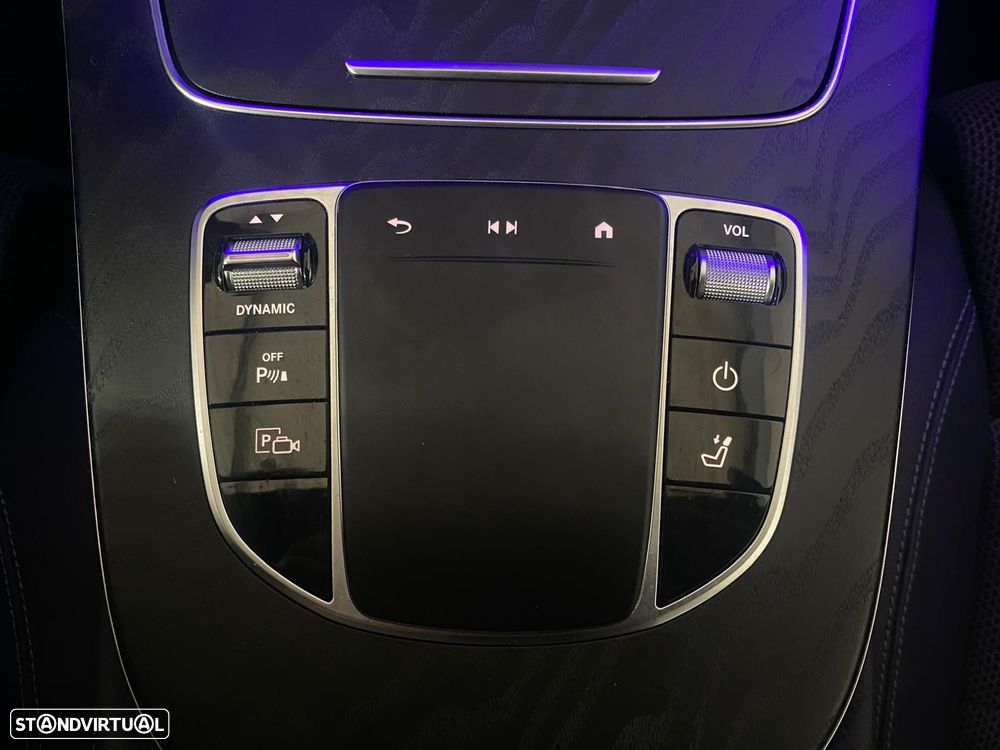 Mercedes-Benz E 300 de Avantgarde 4Matic - 42