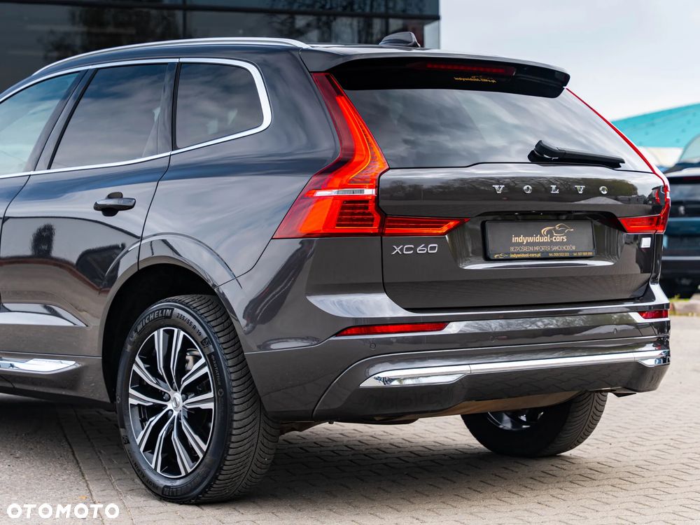 Volvo XC 60 T6 AWD Recharge Geartronic Inscription - 11