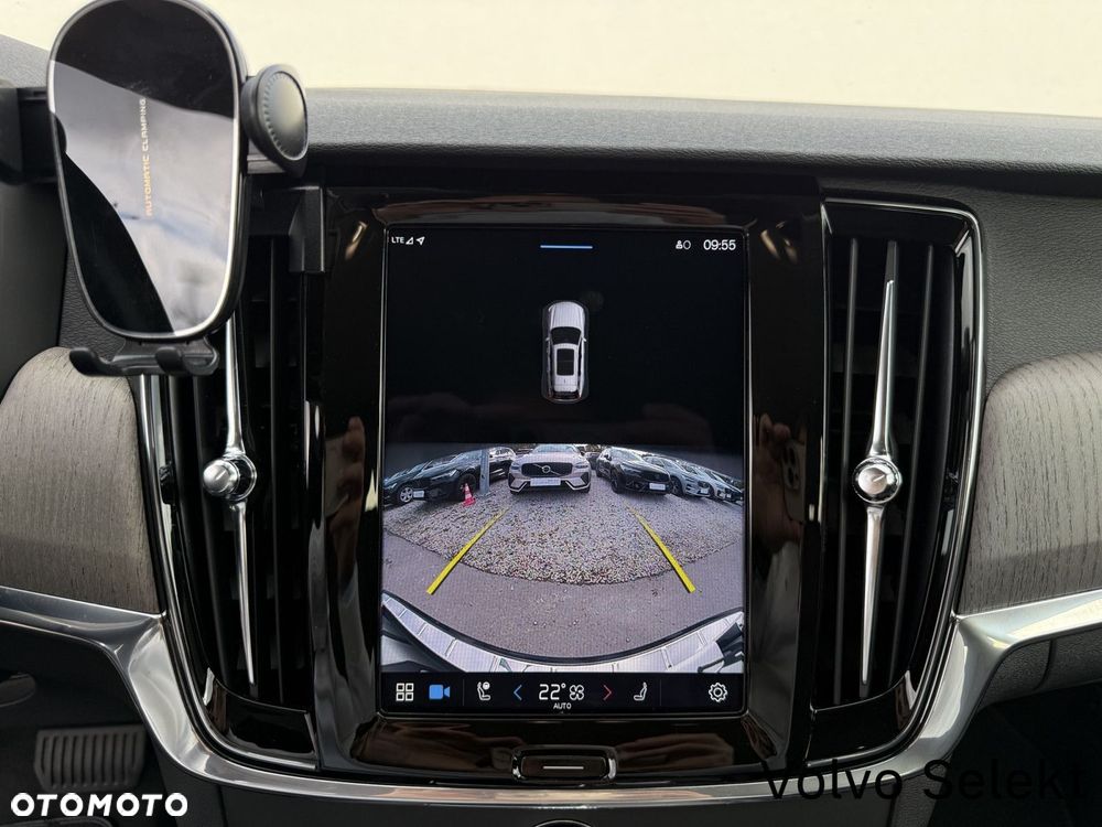 Volvo V90 Cross Country - 27