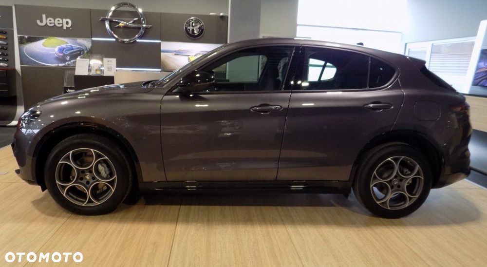 Alfa Romeo Stelvio - 3