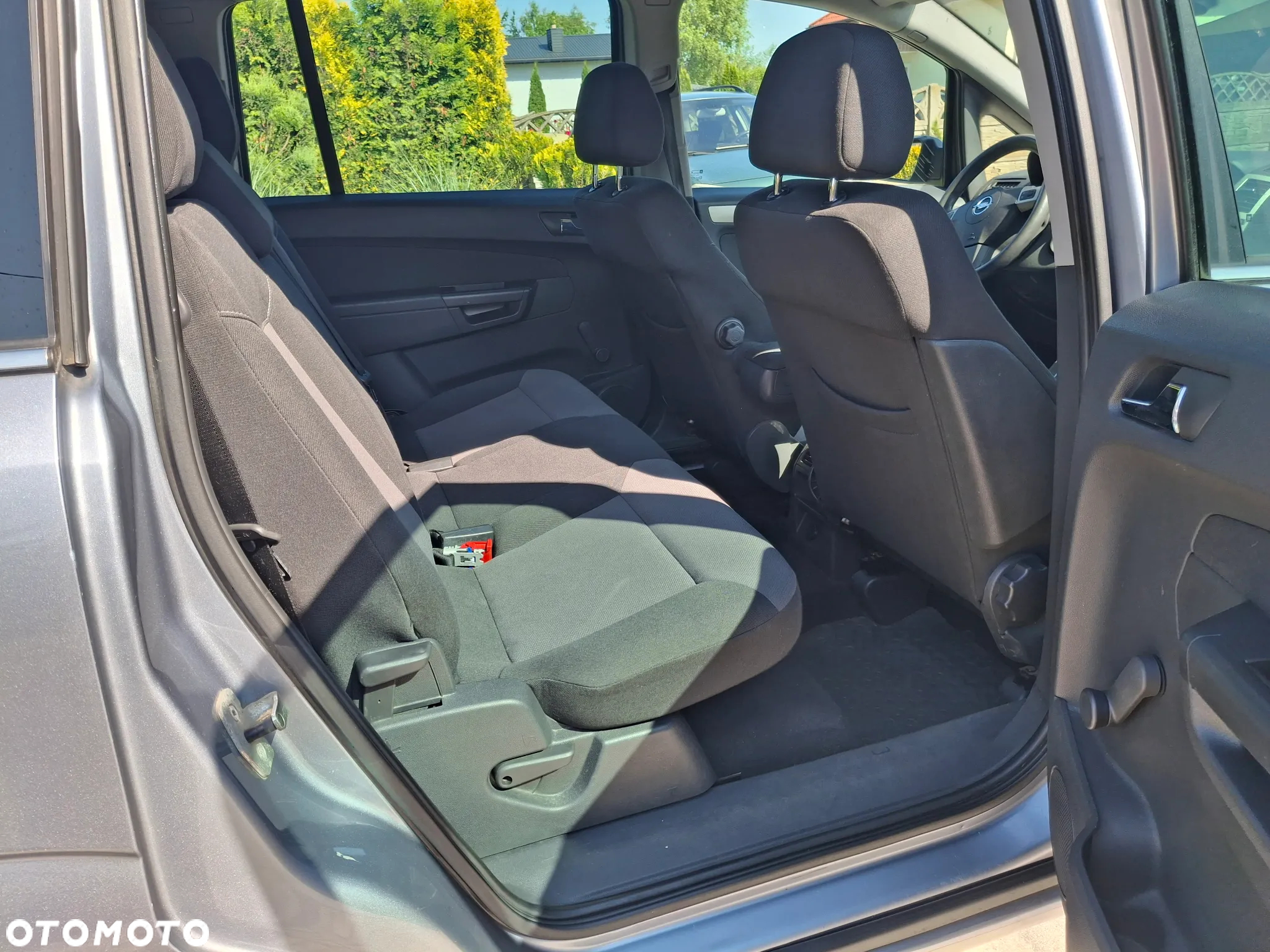 Opel Zafira 1.8 - 3