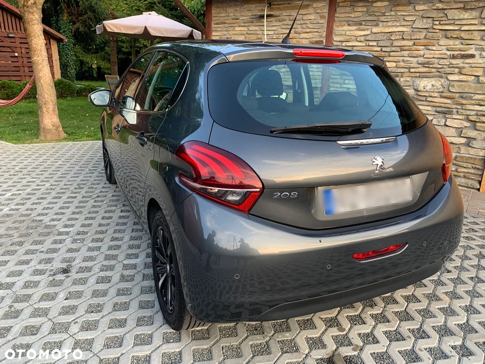 Peugeot 208 PureTech 110 Stop & Start Allure - 9