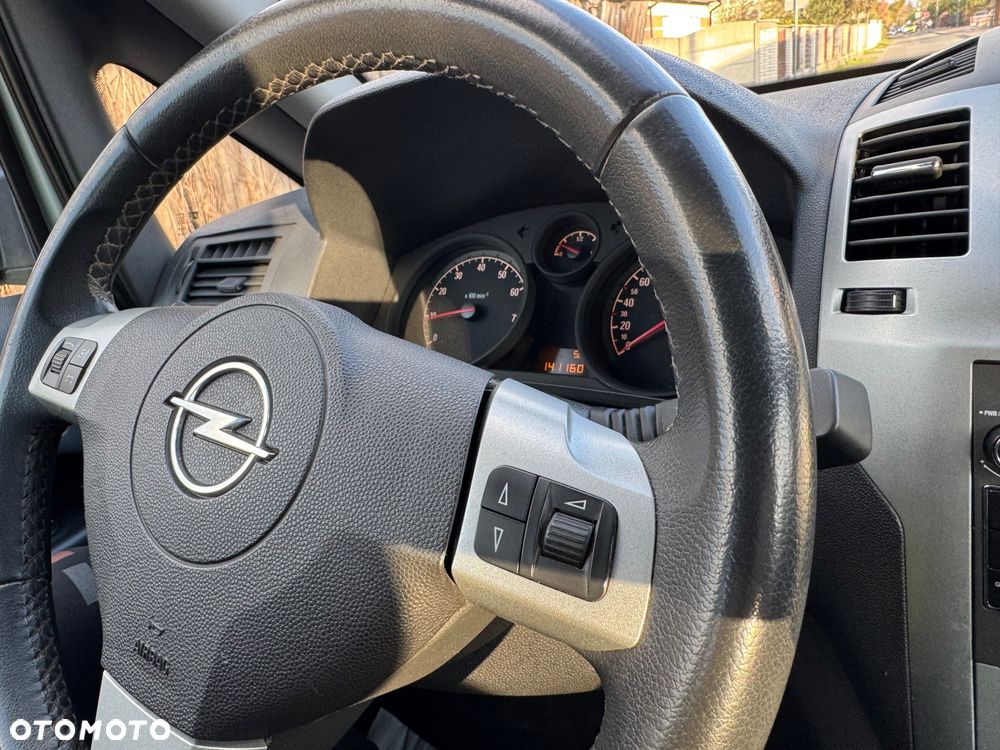 Opel Zafira 1.6 Enjoy - 25