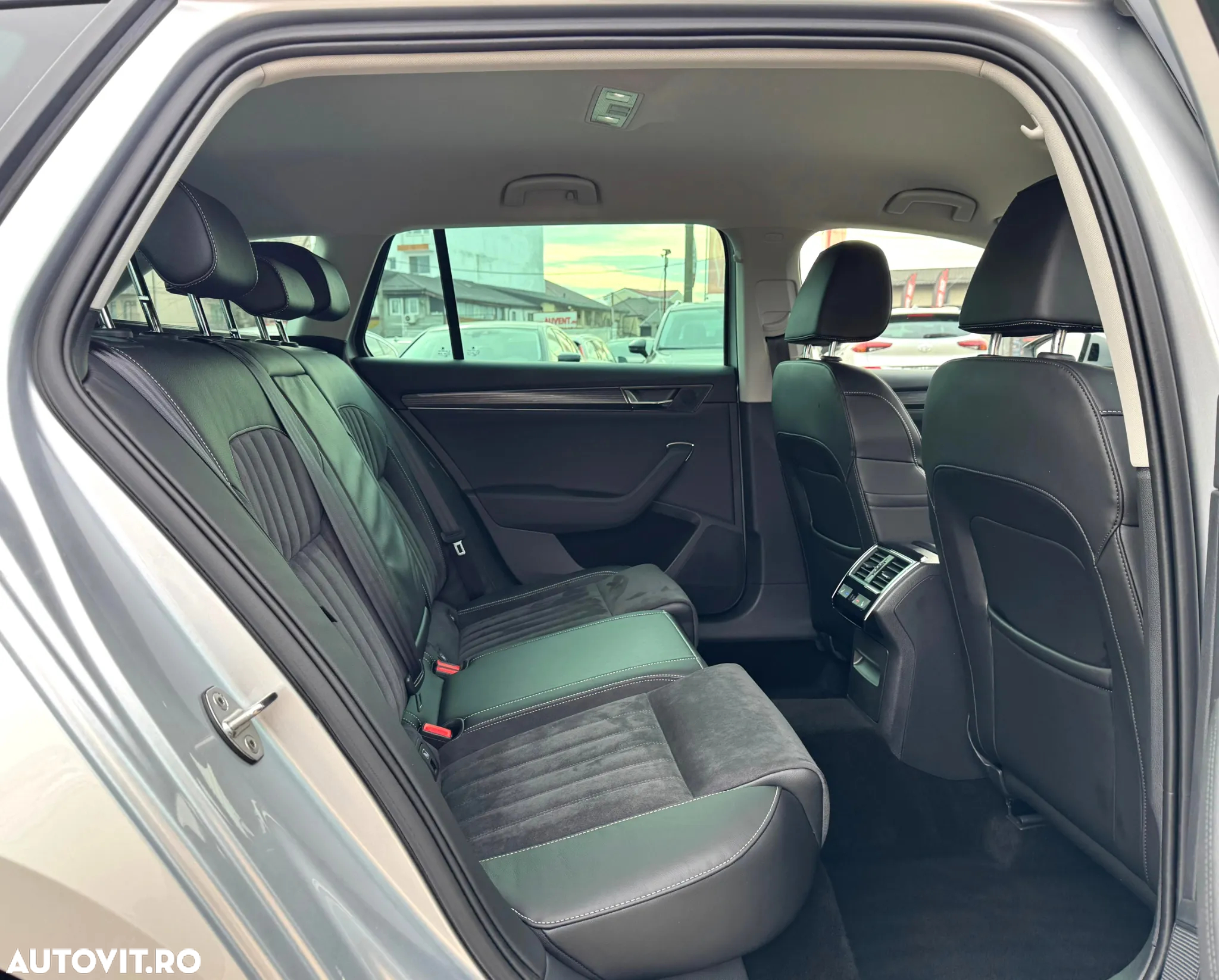 Skoda Superb Combi 1.4 TSI iV DSG Style - 19
