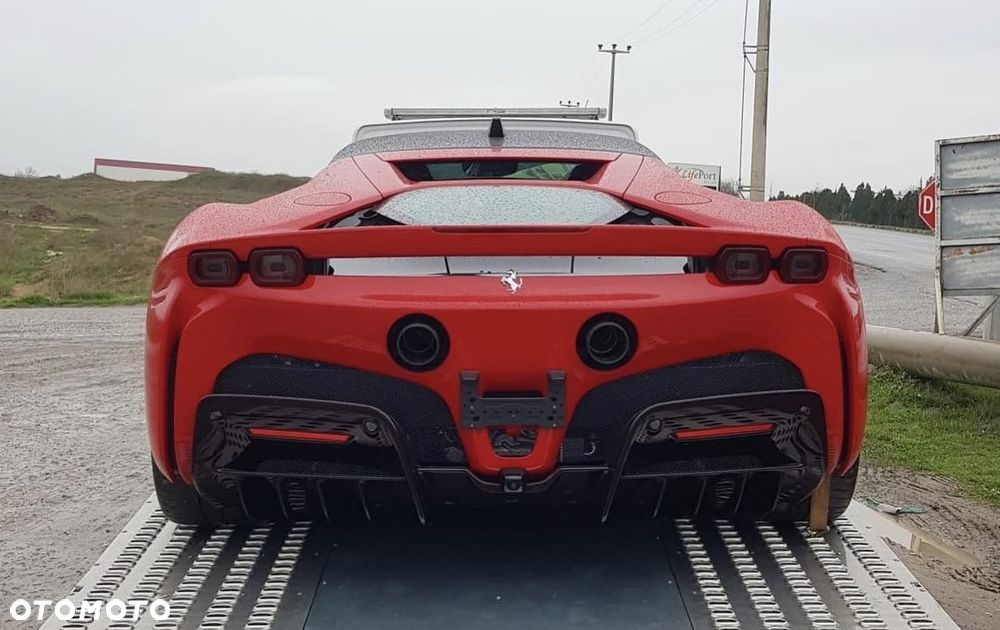 Ferrari SF90 Stradale - 2
