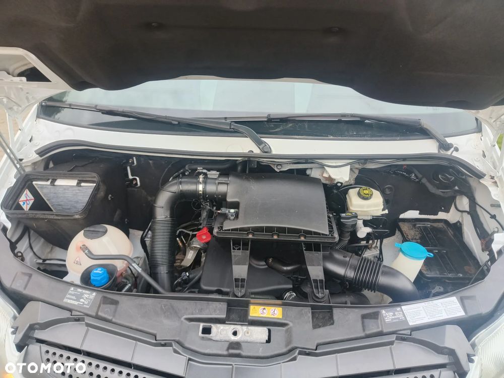 Mercedes-Benz Sprinter - 20