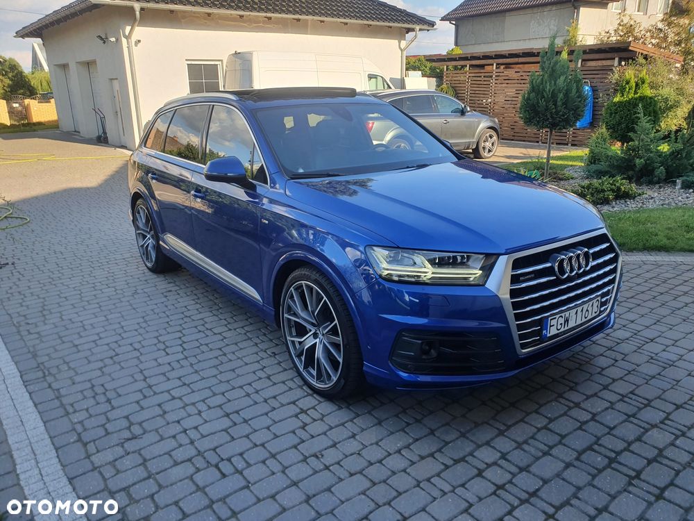 Audi Q7 - 1