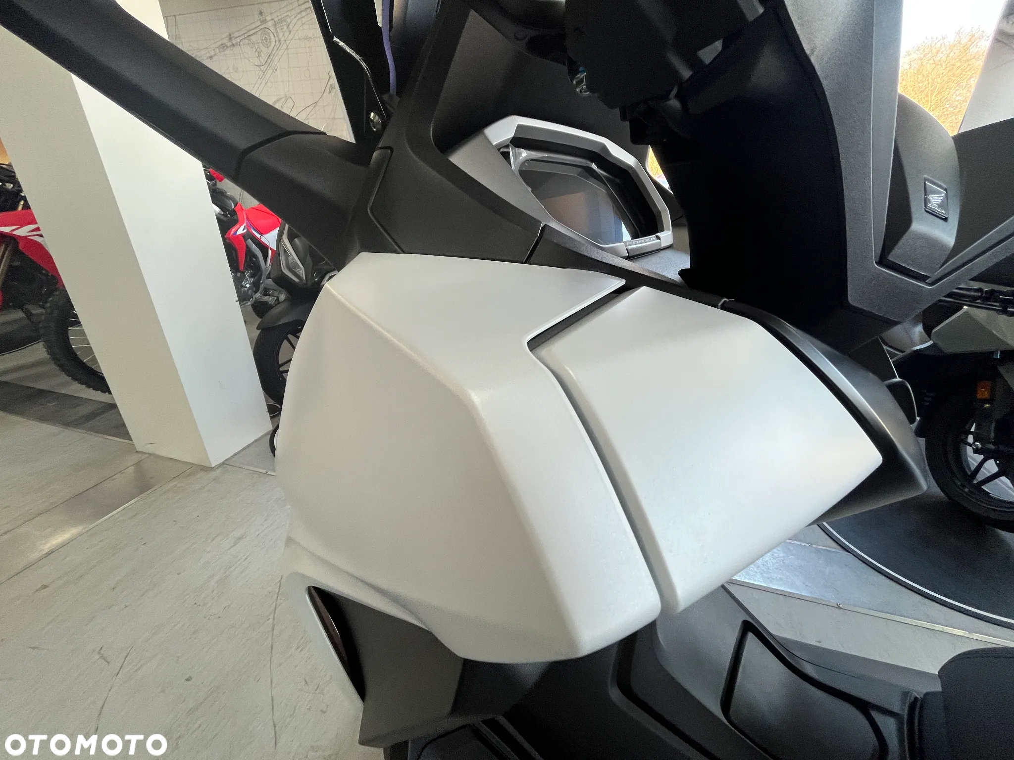 Honda NSS - 6
