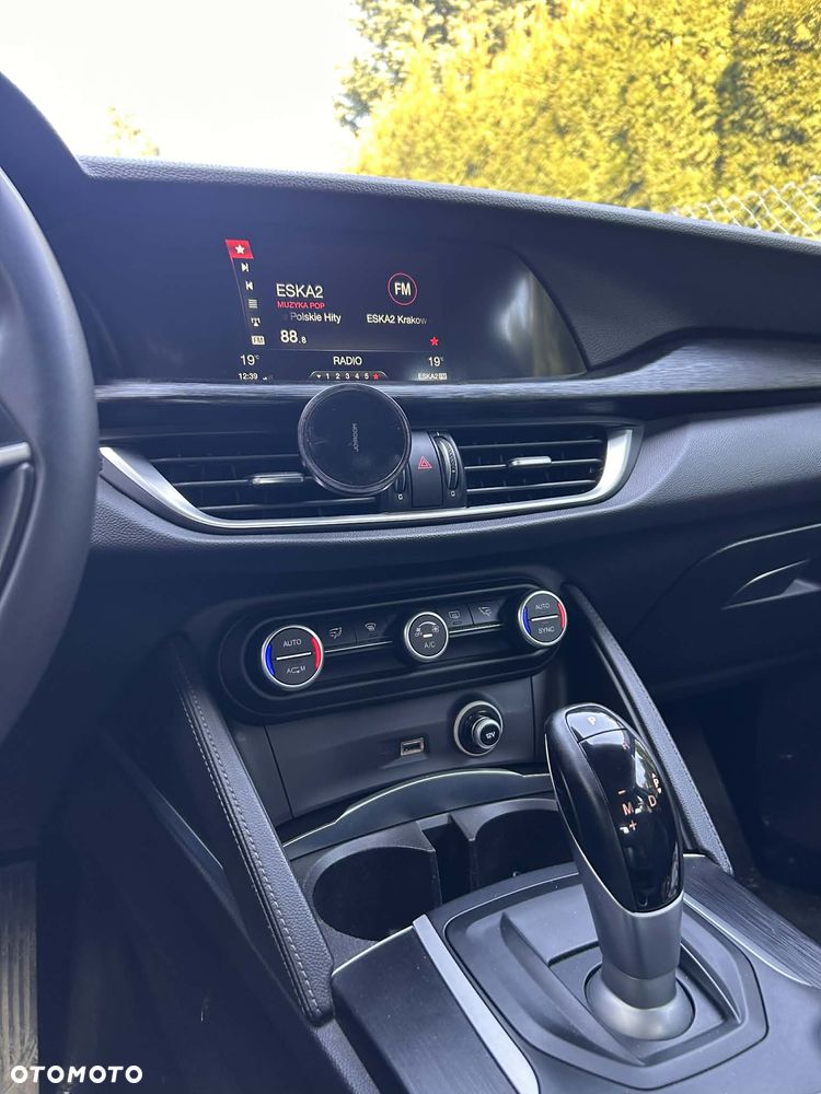 Alfa Romeo Stelvio 2.2 JTDM - 38