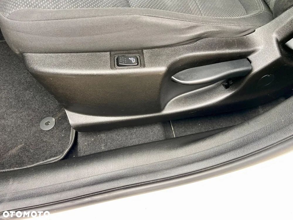 Fiat Tipo 1.3 MultiJet 16v Sport - 14