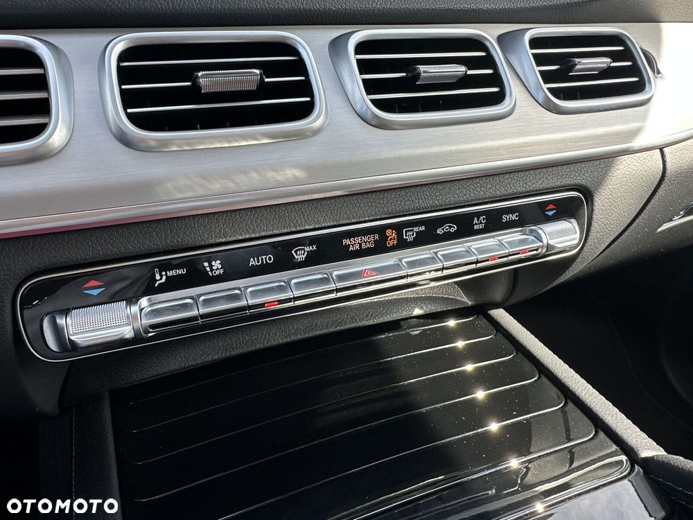 Mercedes-Benz GLE 300 d mHEV 4-Matic AMG Line - 27