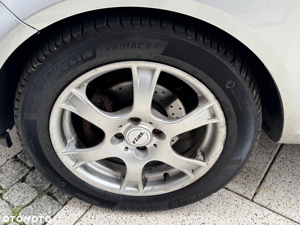 Opel Corsa 1.2 16V Cosmo - 18