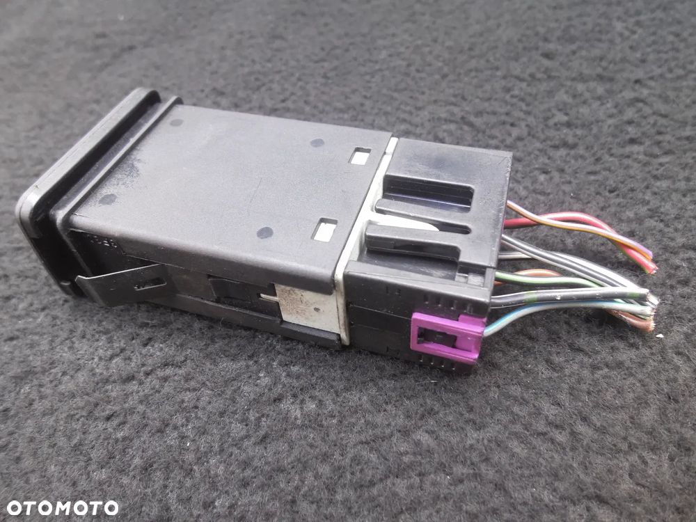 VW GOLF IV BORA PRZEŁĄCZNIKI ZESTAW GRZANIE FOTELI TYLNEJ SZYBY ESP ŚWIATŁA AWARYJNE - 9