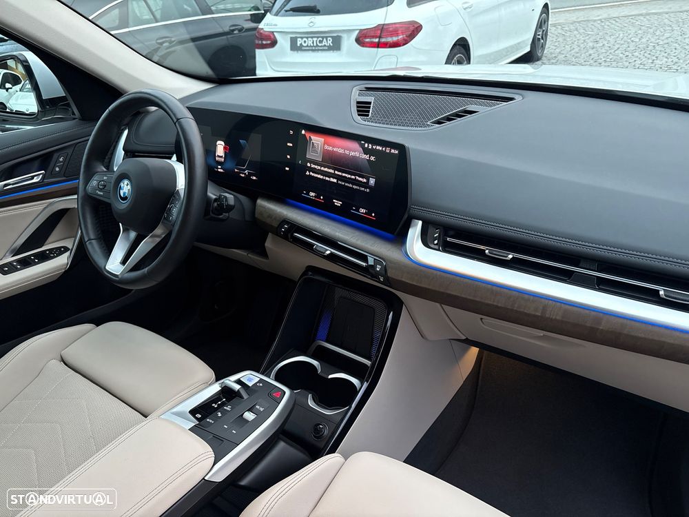 BMW iX1 xDrive30 xLine - 42