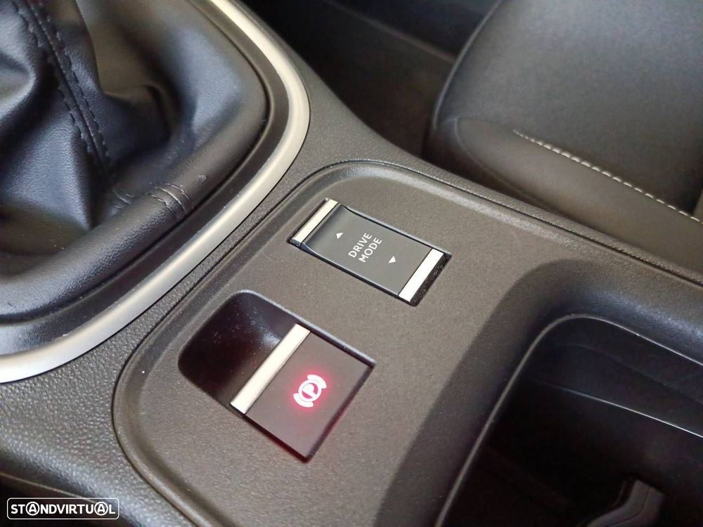 Jeep Avenger 1.2 TG Altitude - 19