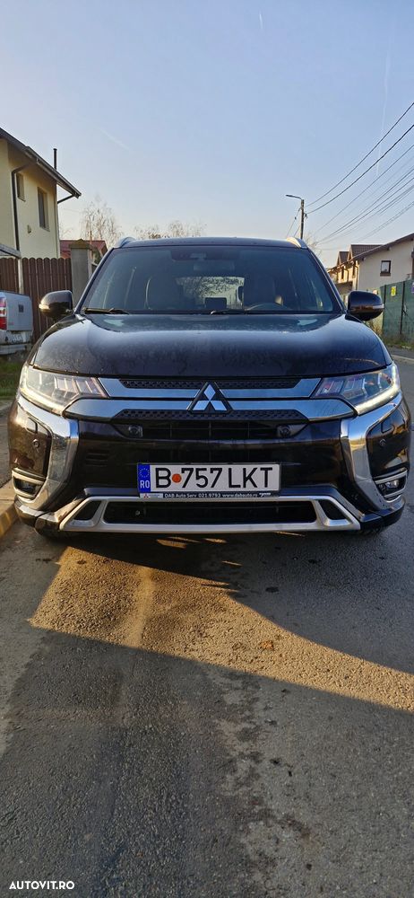 Mitsubishi Outlander PHEV 2.4 L 4X4 Instyle+ - 4
