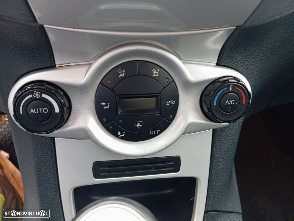 Ford Fiesta 1.25 Techno - 12