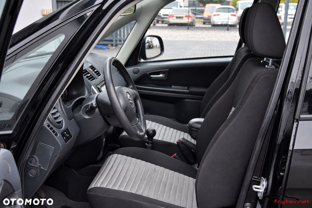 Suzuki SX4 - 16
