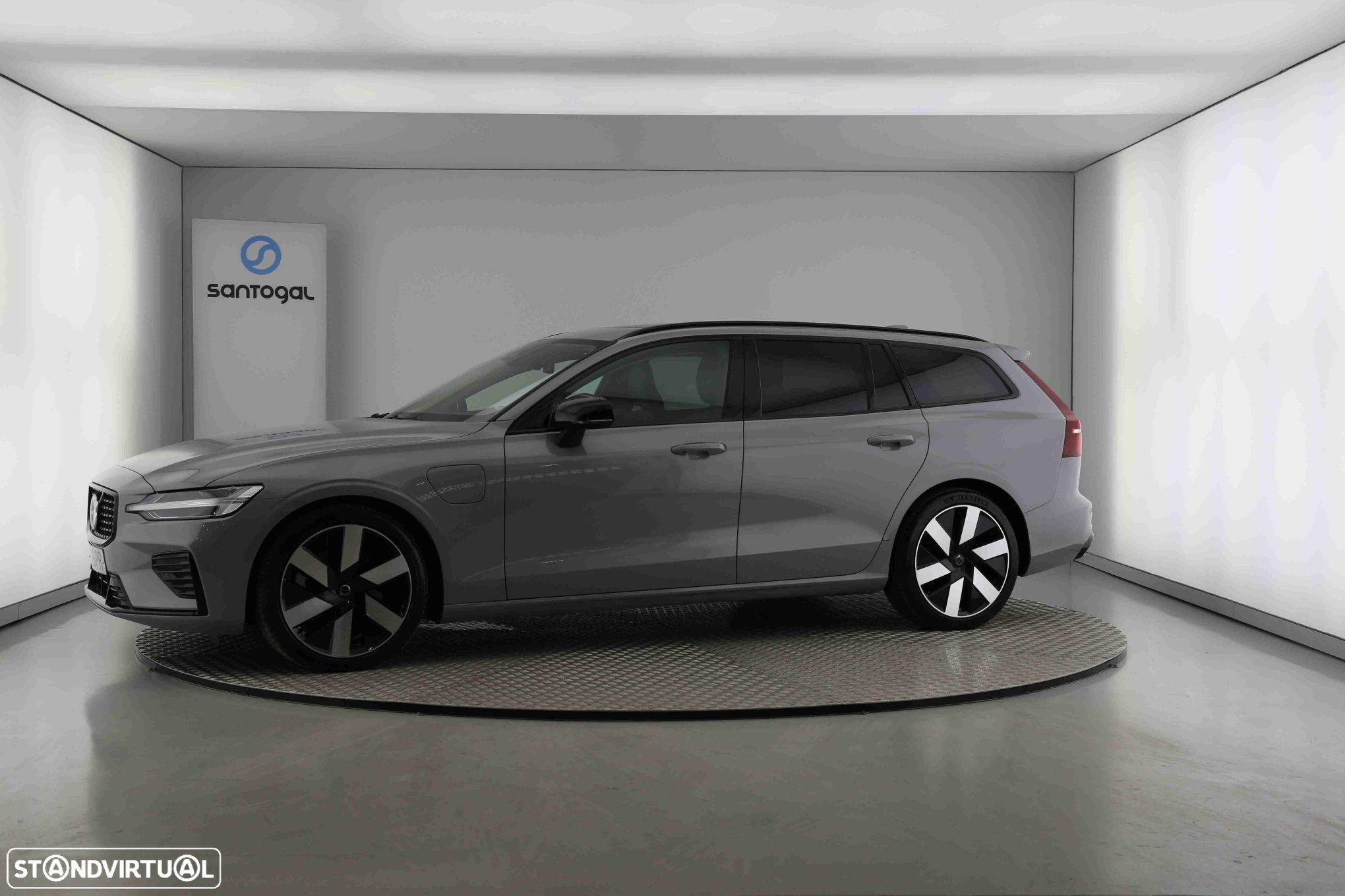 Volvo V60 2.0 T6 AWD TE Plus Dark - 6