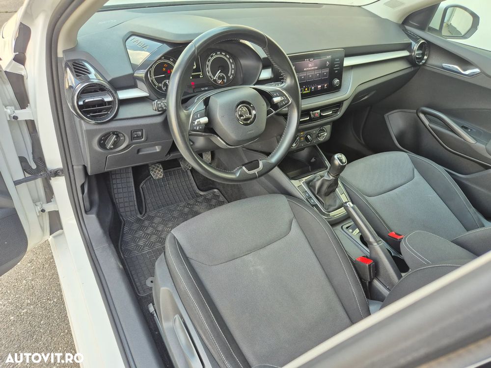 SKODA Fabia 2022 — imagine 9