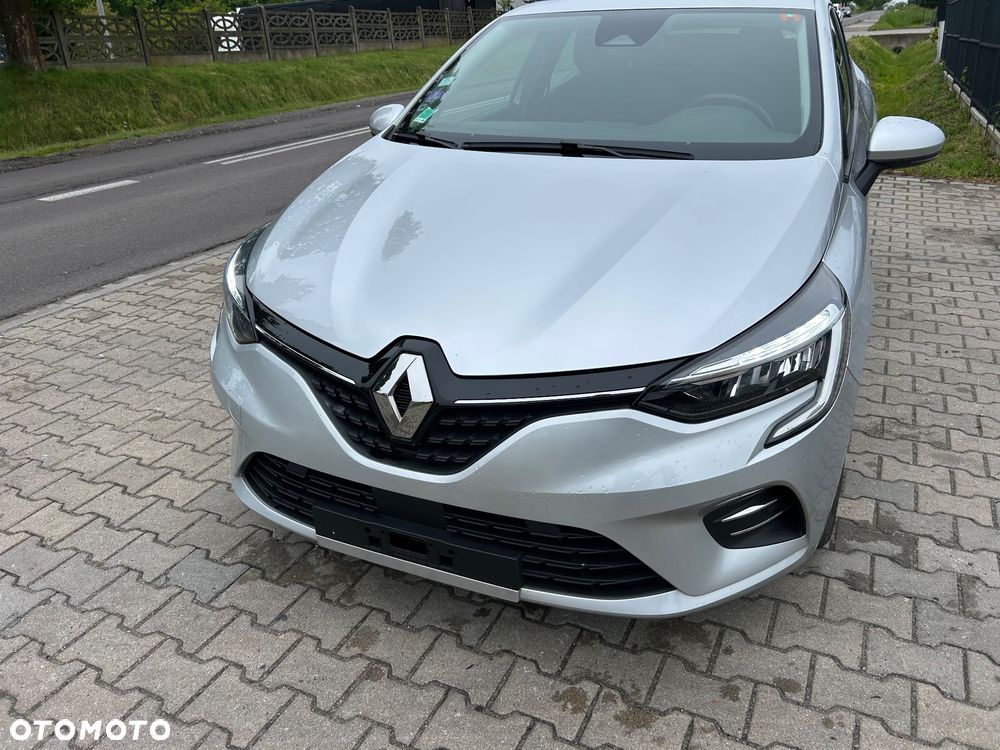 Renault Clio - 26