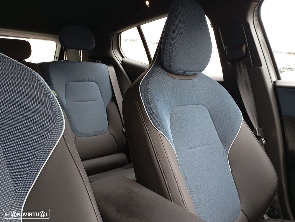 Volvo EX30 51 kWh Single Motor Plus - 5