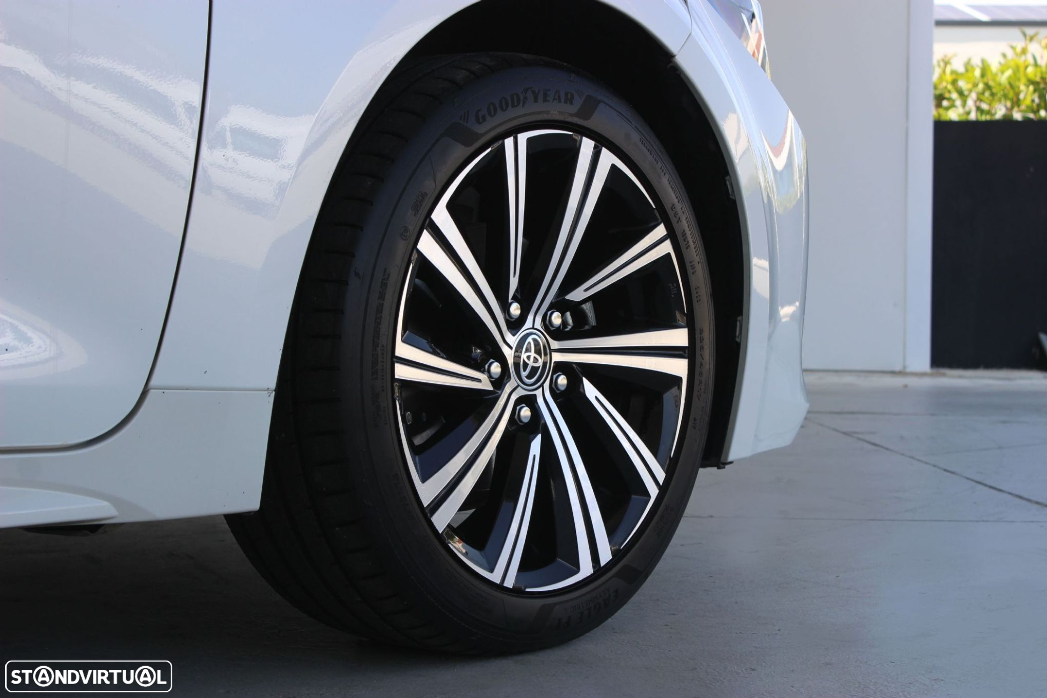 Toyota Corolla 1.8 Hybrid Comfort+P.Sport - 9