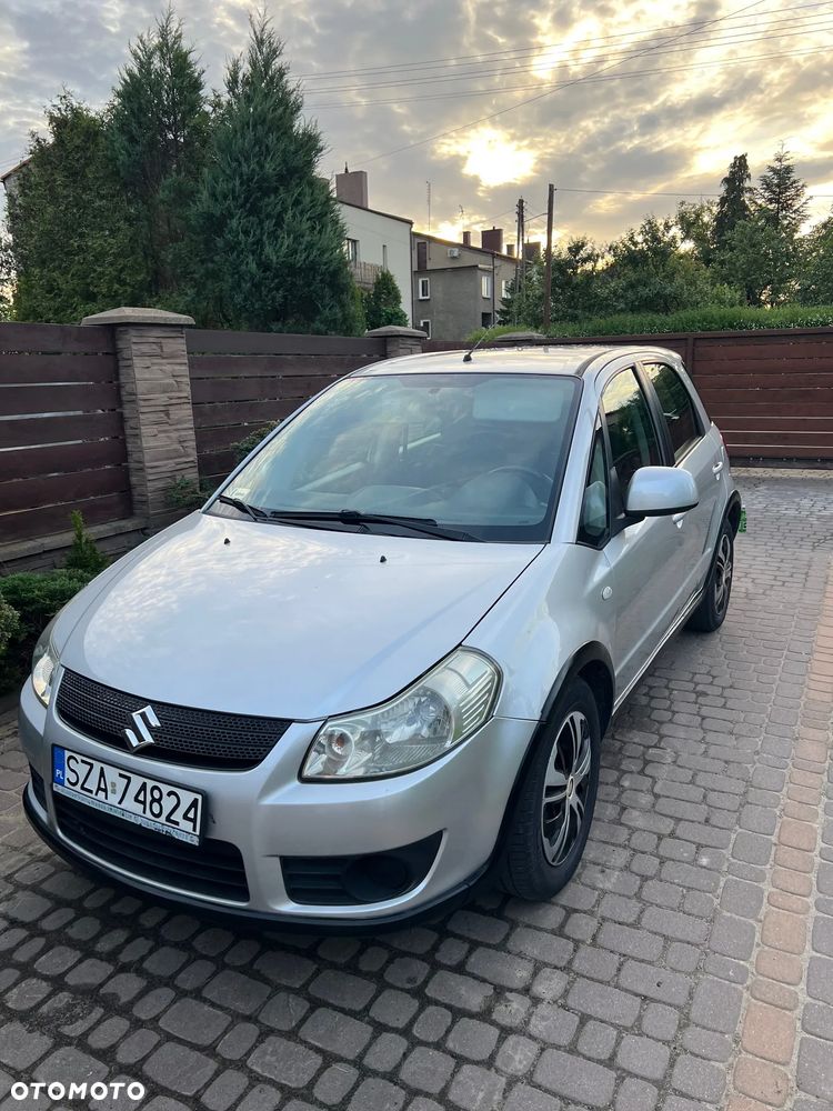 Suzuki SX4 1.5 - 8