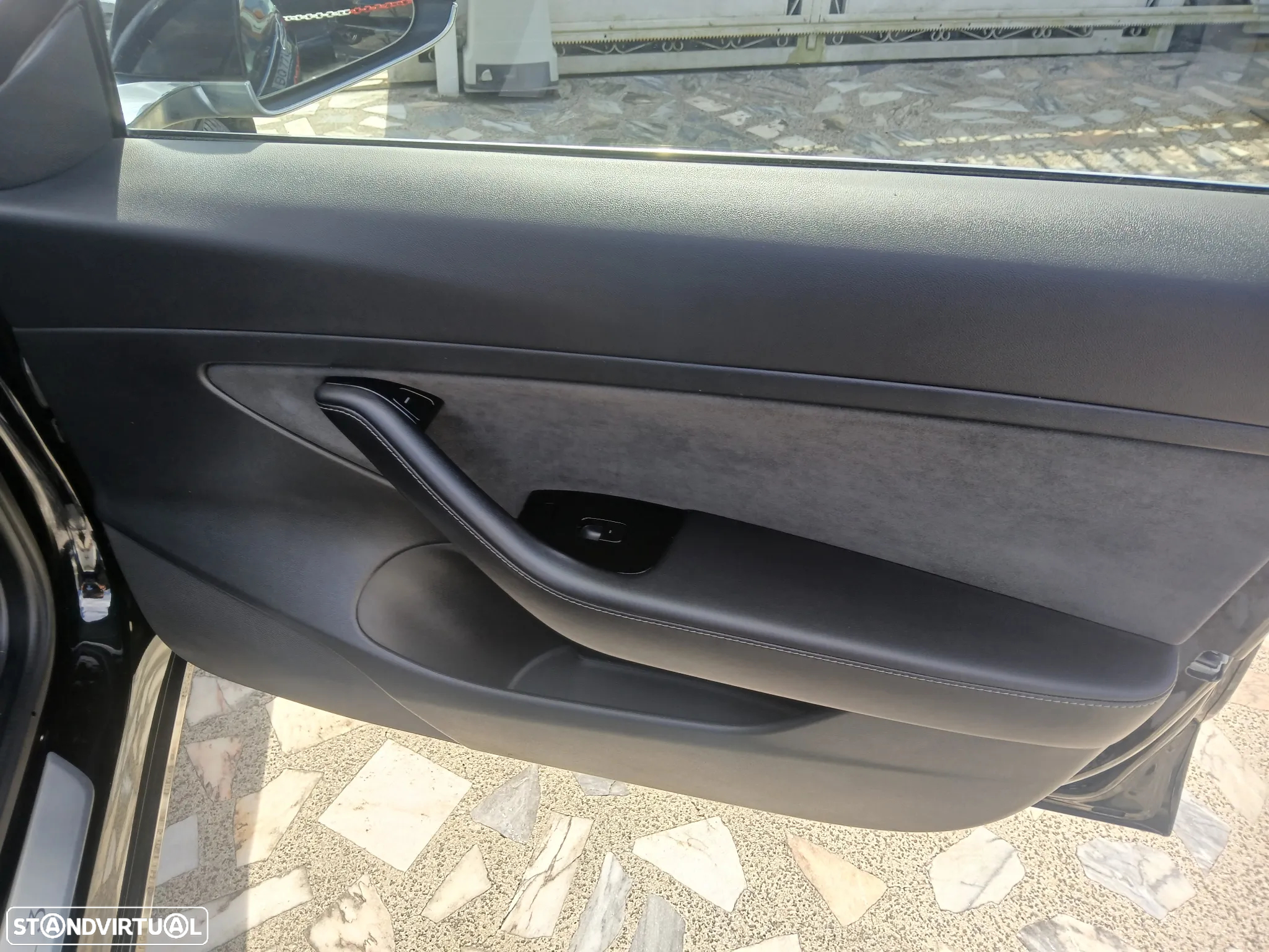 Tesla Model 3 Standard Range Plus RWD - 24