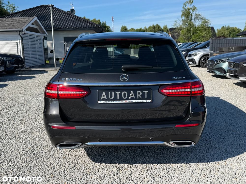 Mercedes-Benz Klasa E 300 de PHEV 4-Matic AMG 9G-Tronic - 14