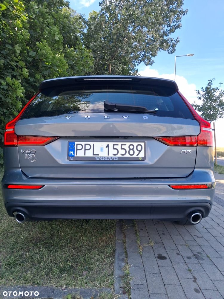 Volvo V60 B3 B Essential - 3