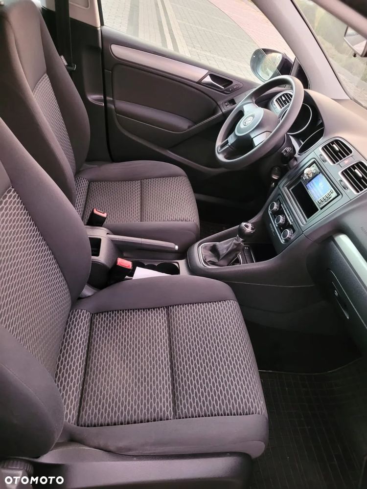 Volkswagen Golf - 16