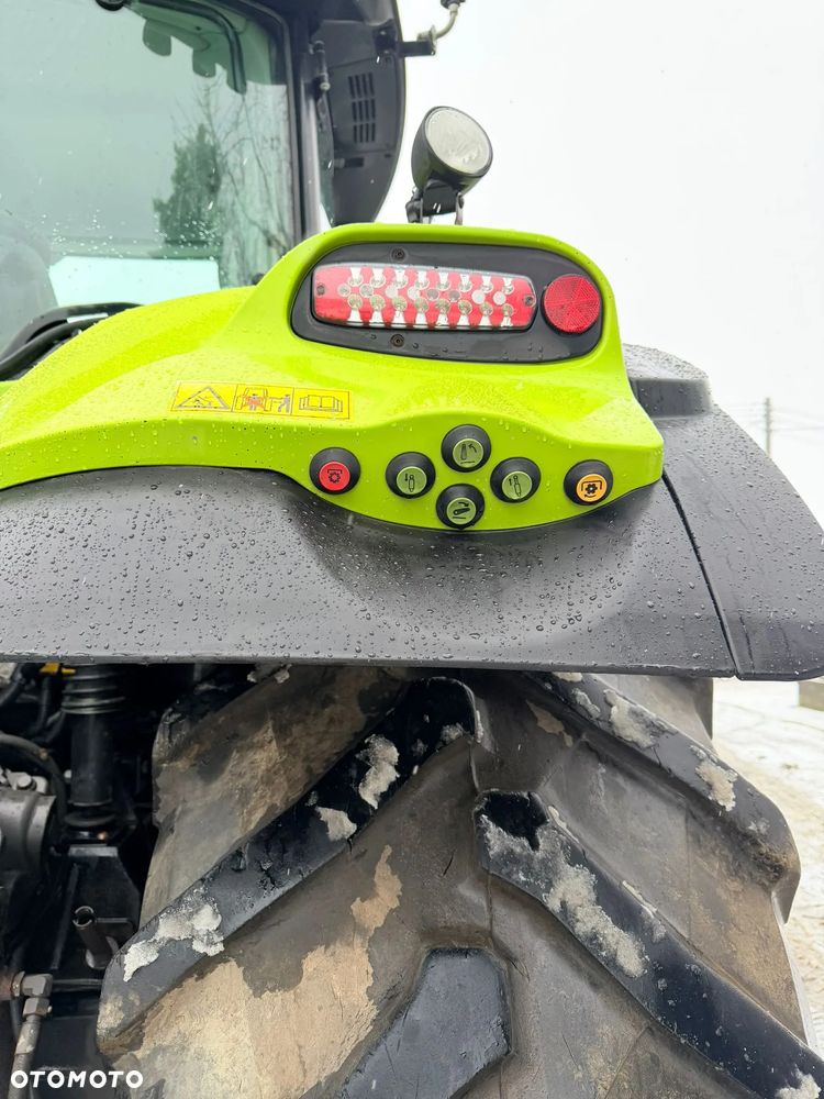 Claas Axion 800 - 17
