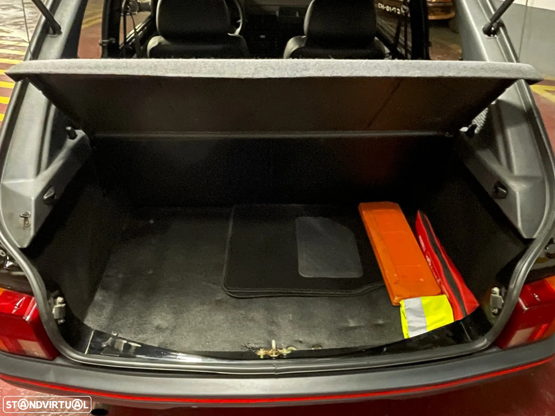Peugeot 205 1.6 GTi - 15