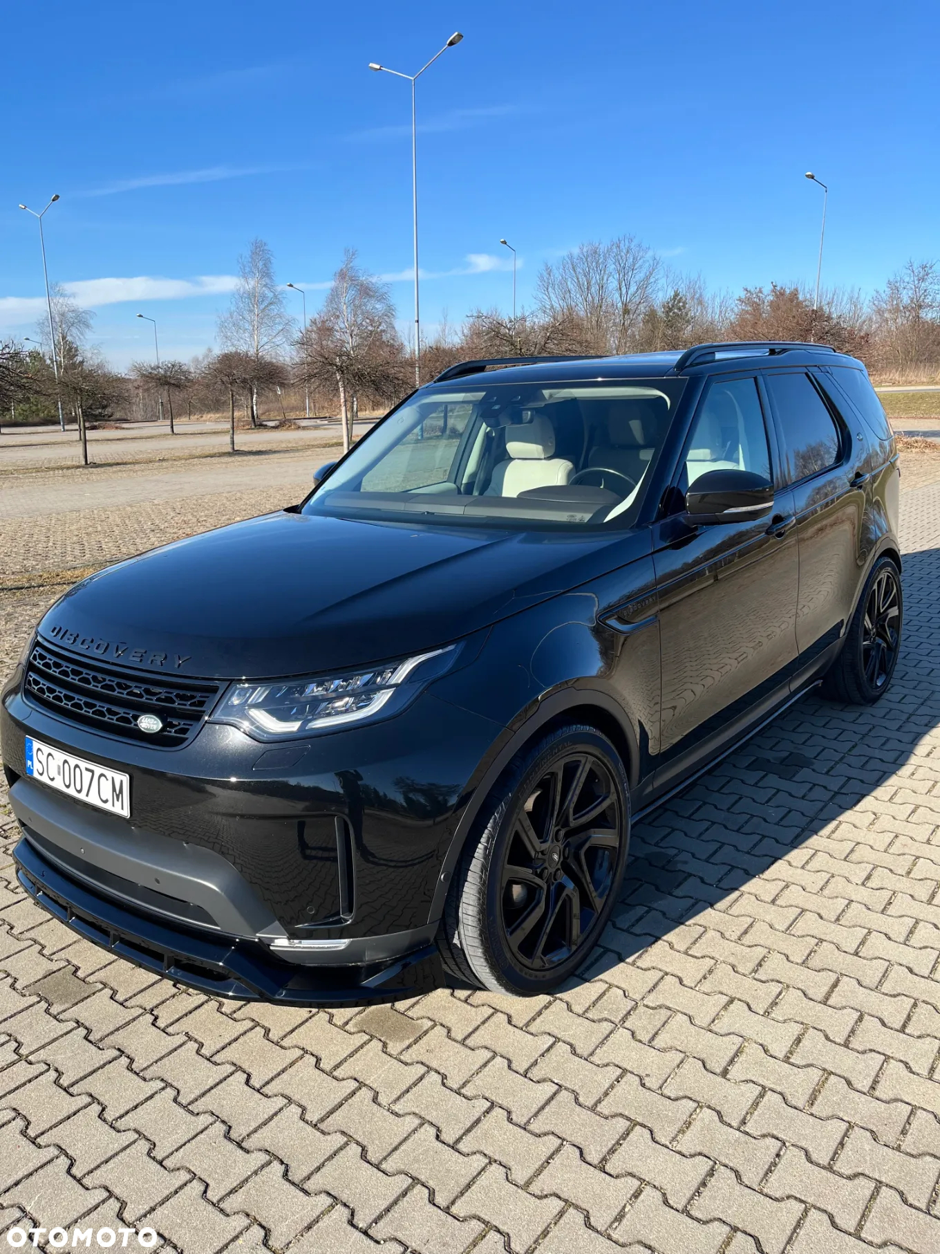 Land Rover Discovery V 2.0 SD4 HSE - 11