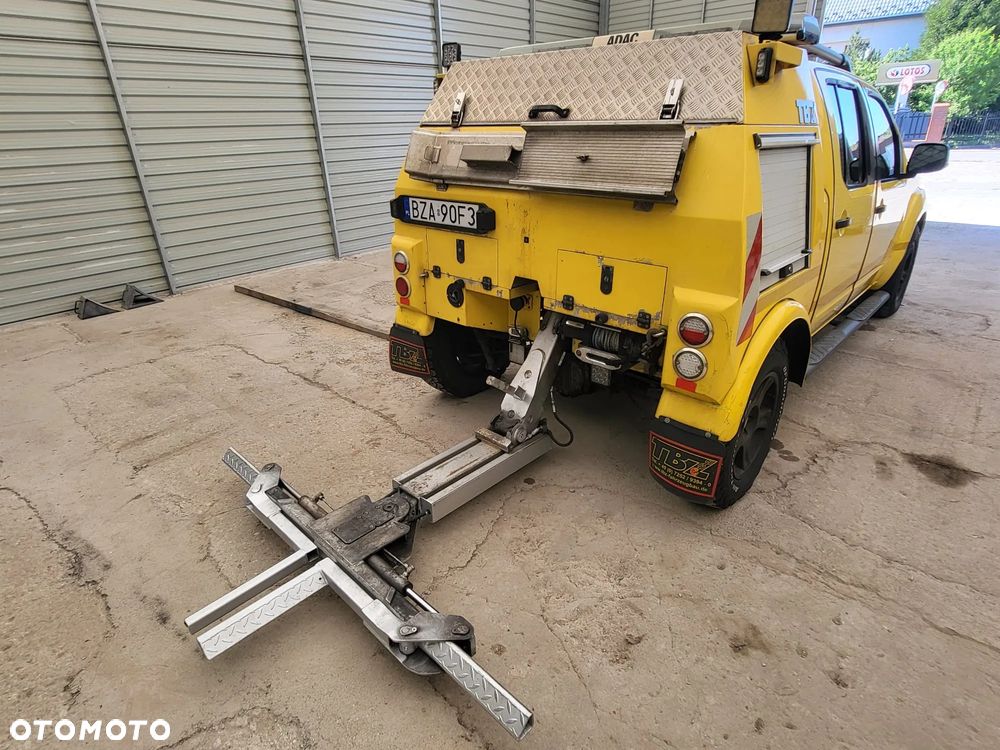 Nissan Navara TBZ - 3